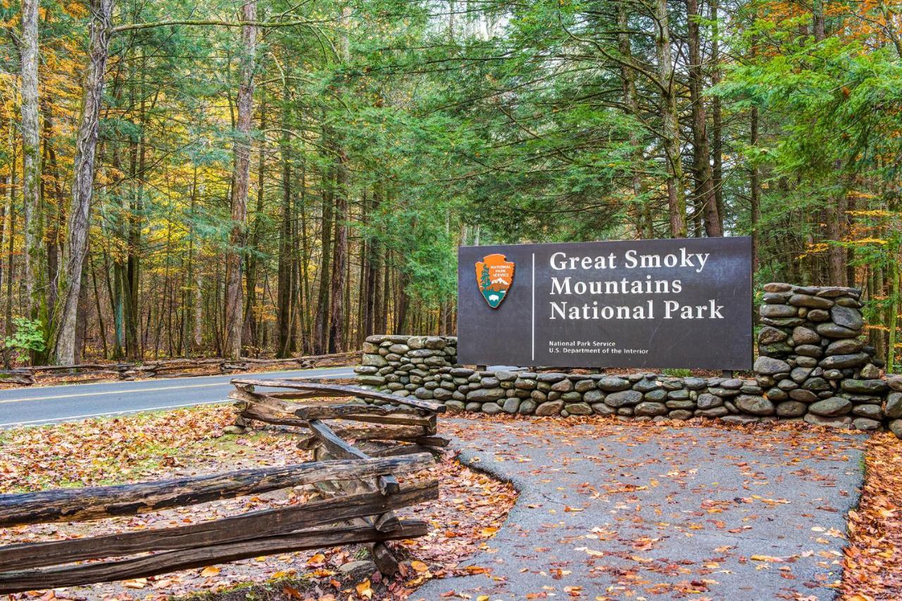 Pine Tree Lodge Gatlinburg Esterno foto